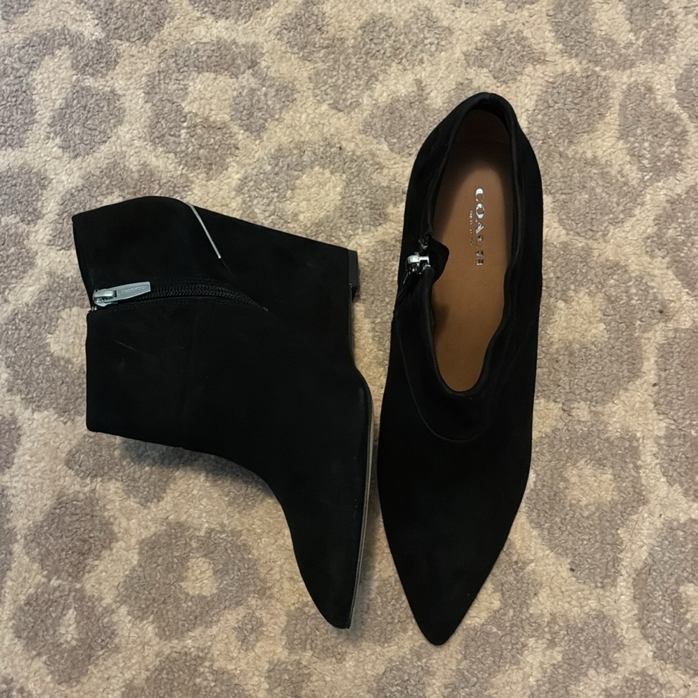 Coach Oakdale Black Suede Wedge Booties Size 9.5 - Picture 3 of 6